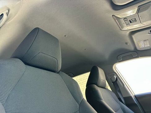 Used 2023 Toyota RAV4 LE AWD/4WD image 20