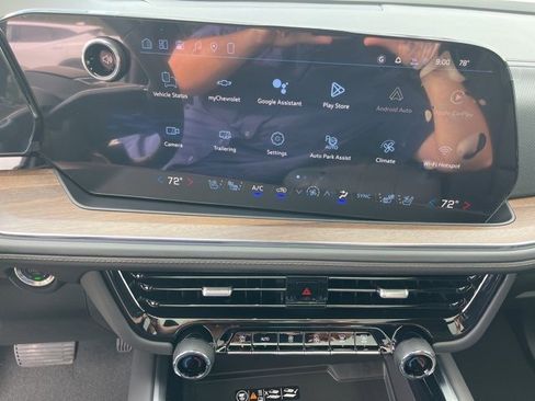 New 2026 Chevrolet Suburban High Country image 29