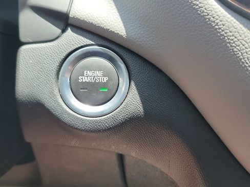 Used 2023 Chevrolet Equinox LS w/ LS Convenience Package FWD image 25