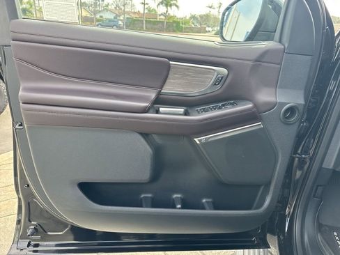 Used 2025 Ford Expedition Max Platinum w/ Platinum Ultimate Package image 22