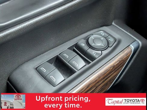 Used 2022 Chevrolet Silverado 1500 High Country w/ Technology Package AWD/4WD image 25
