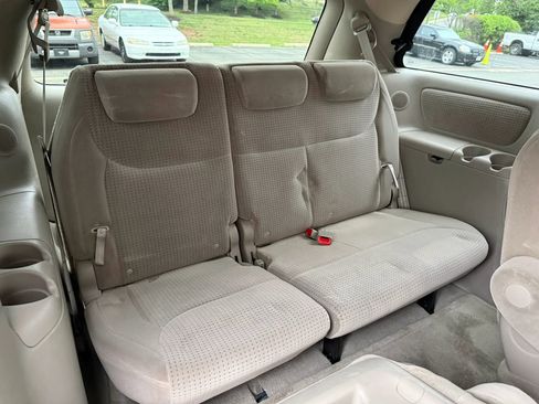Used 2006 Toyota Sienna LE FWD image 24
