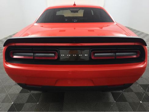 Used 2023 Dodge Challenger SRT Hellcat RWD image 5