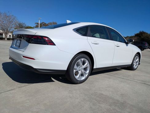 New 2026 Honda Accord LX image 4