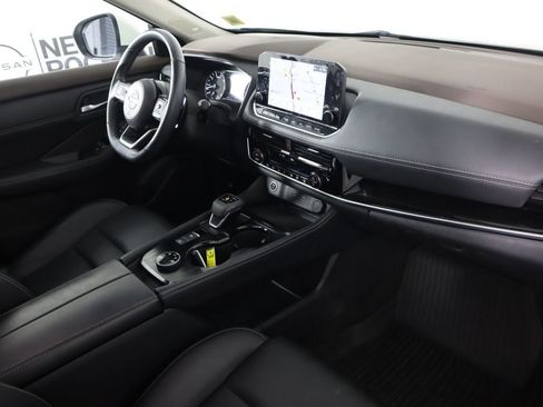 Used 2023 Nissan Rogue SL w/ SL Premium Package image 23