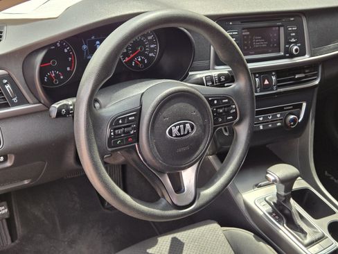 Used 2016 Kia Optima LX FWD image 14