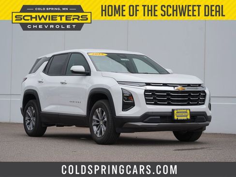 Used 2025 Chevrolet Equinox LT AWD/4WD image 1