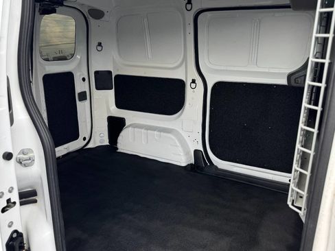Used 2021 Nissan NV200 SV w/ Back Door Glass Package image 12