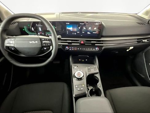 New 2026 Kia Sportage S image 5