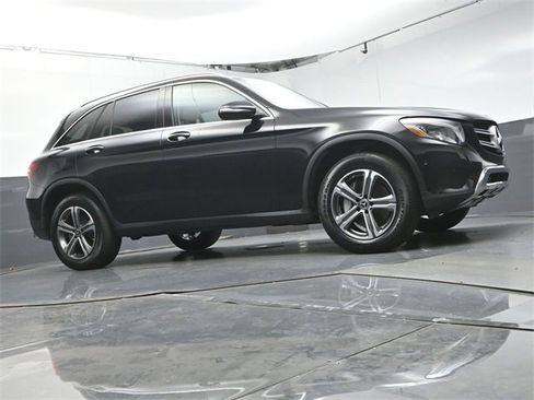 Used 2018 Mercedes-Benz GLC 300 image 32