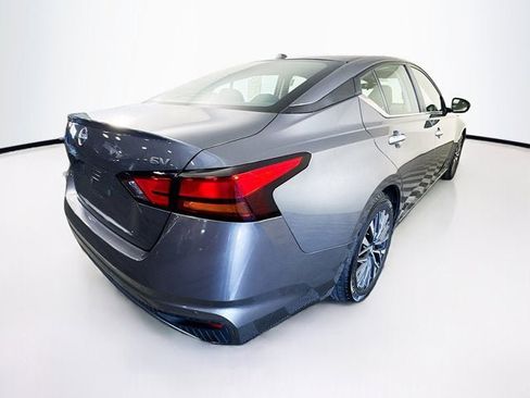 Certified 2023 Nissan Altima 2.5 SV image 5