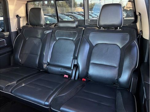 Used 2019 RAM 1500 Laramie image 9