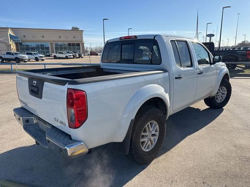 Used 2016 Nissan Frontier SV w/ SV Value Truck Package image 10