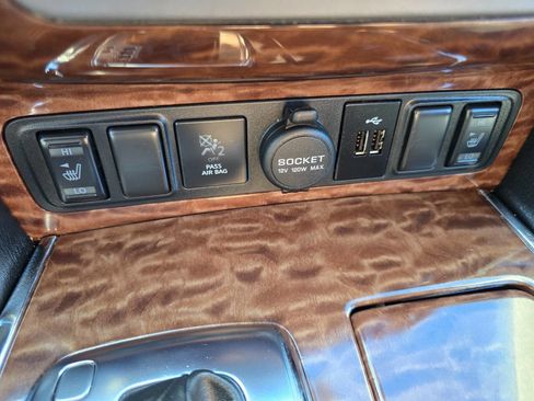 Used 2019 Nissan Armada SL w/ Premium Package image 18