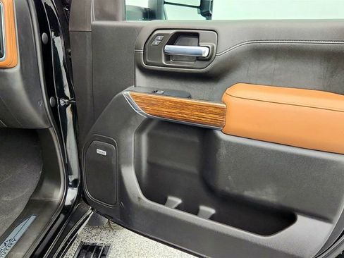 Used 2023 Chevrolet Silverado 2500 High Country image 27