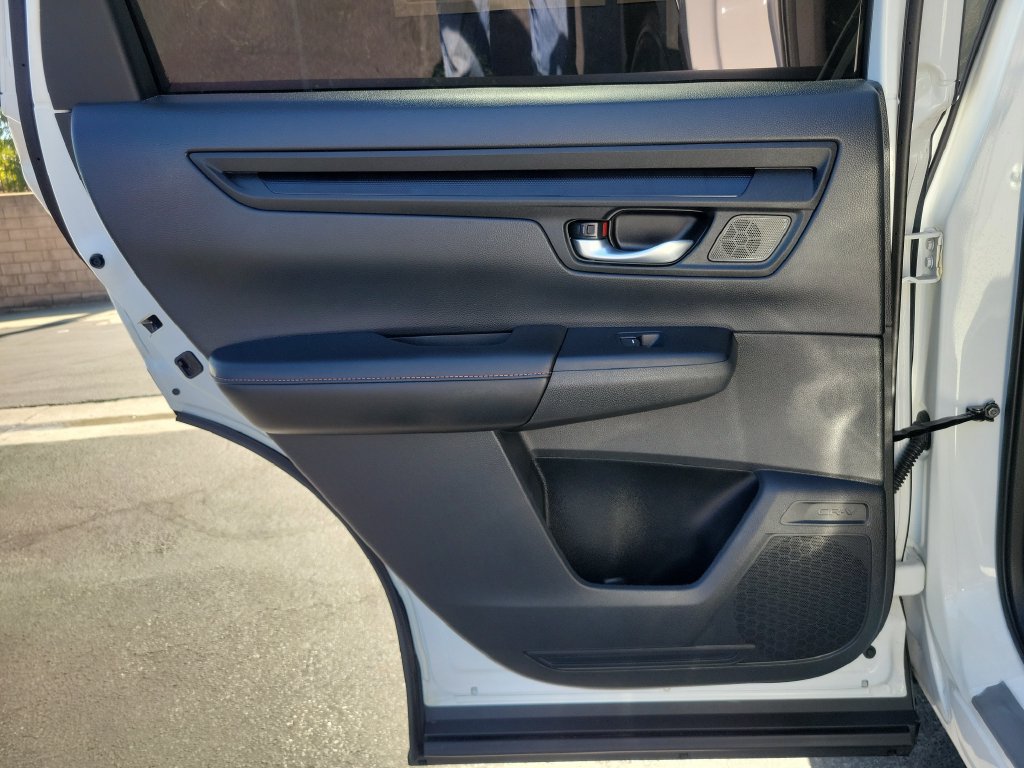 Used 2025 Honda CR-V Sport-L image 18