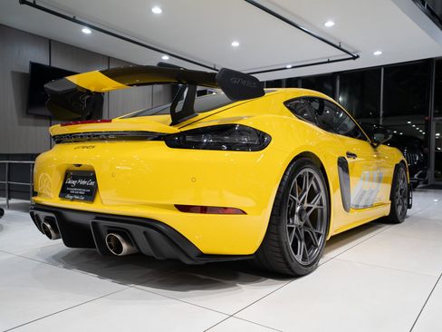 Used 2024 Porsche 718 Cayman GT4 RS RWD image 34