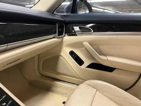 Used 2011 Porsche Panamera 4 AWD/4WD image 30