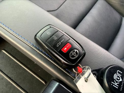 Used 2023 Toyota Tundra Platinum image 15