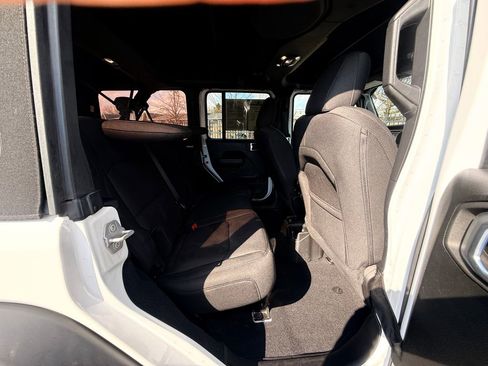 Used 2021 Jeep Wrangler Unlimited Sport S image 16