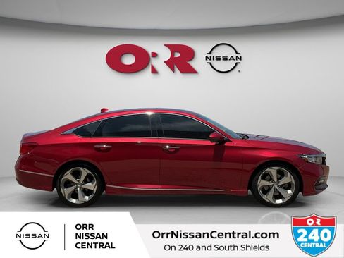 Used 2020 Honda Accord Touring image 4