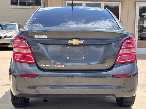 Used 2017 Chevrolet Sonic LT w/ Convenience Package image 4
