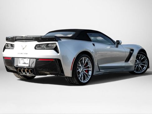 Used 2018 Chevrolet Corvette Z06 RWD image 8