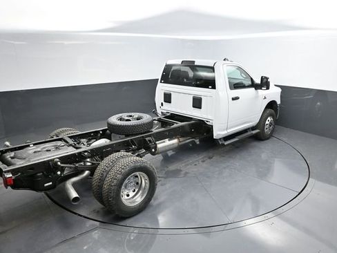 New 2026 RAM 3500 Tradesman image 37