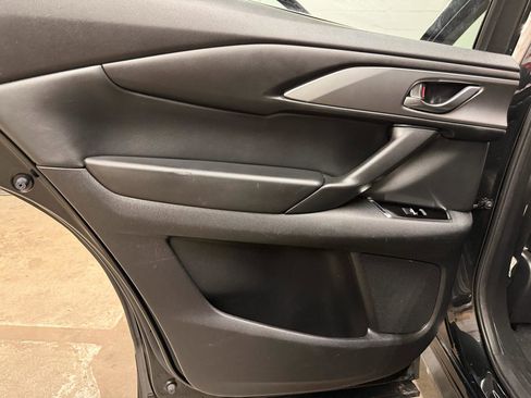 Used 2019 MAZDA CX-9 Touring FWD image 24