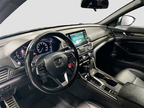 Used 2019 Honda Accord Sport image 8