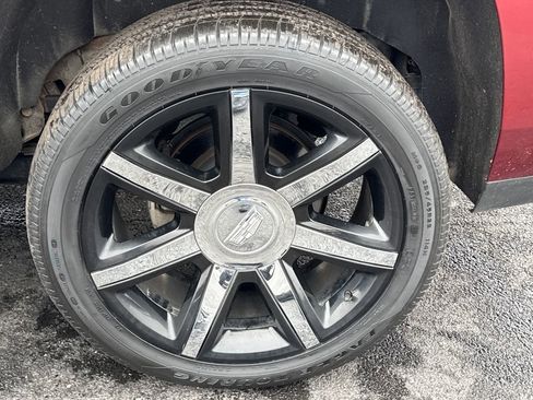 Used 2016 Cadillac Escalade Luxury image 11