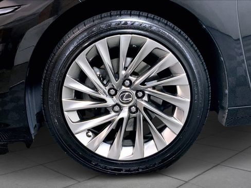 Used 2019 Lexus ES 350 w/ Accessory Package 2 FWD image 11