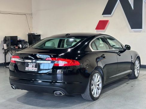 Used 2010 Jaguar XF Premium image 6