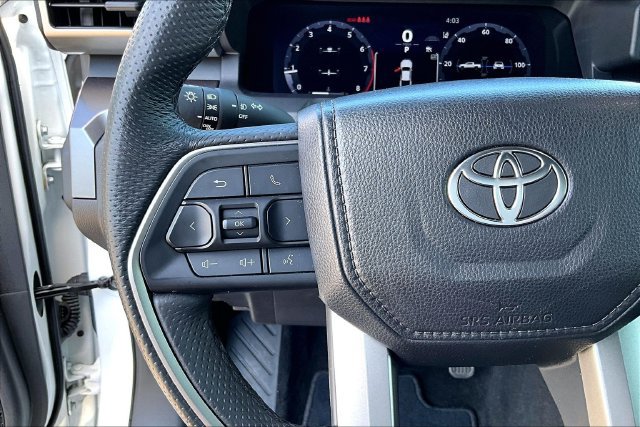 Used 2025 Toyota Tacoma TRD Off-Road AWD/4WD image 19