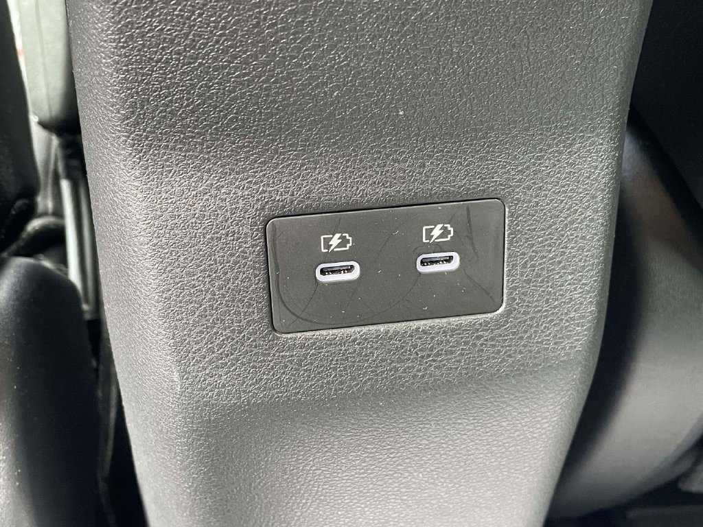 Used 2025 Nissan Kicks SR FWD image 27