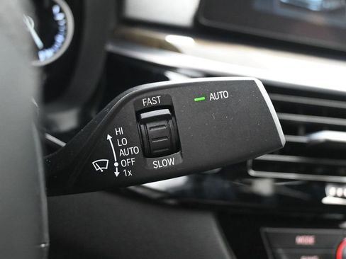 Used 2018 BMW 530e image 22