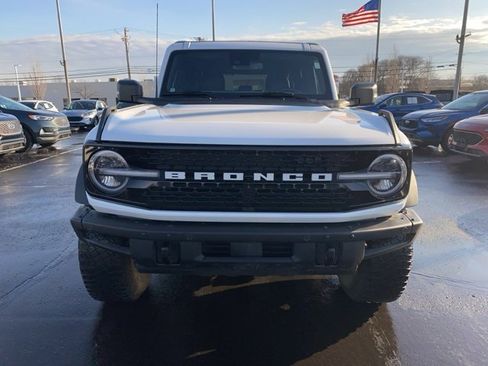Used 2023 Ford Bronco Wildtrak image 2