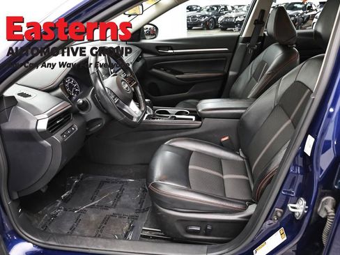 Used 2024 Nissan Altima 2.5 SR FWD image 14