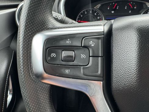 Used 2024 Chevrolet Blazer LT FWD image 18
