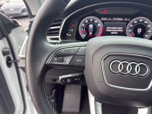 Used 2023 Audi Q8 Premium w/ Convenience Package image 12
