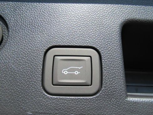 New 2026 GMC Terrain AT4 w/ Convenience Package III image 29