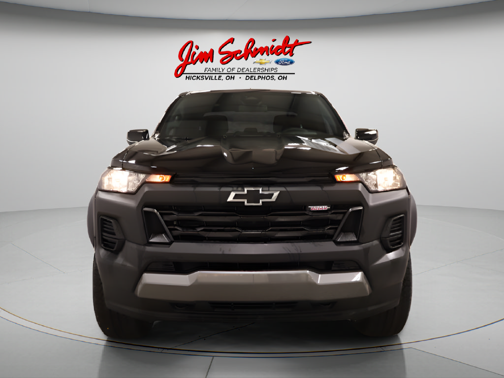 New 2026 Chevrolet Colorado Trail Boss AWD/4WD image 2