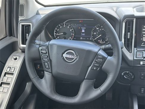 New 2025 Nissan Frontier SV w/ SV Convenience Package image 18
