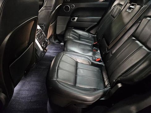 Used 2019 Land Rover Range Rover Sport HSE image 18
