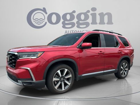 Certified 2025 Honda Pilot Elite image 1