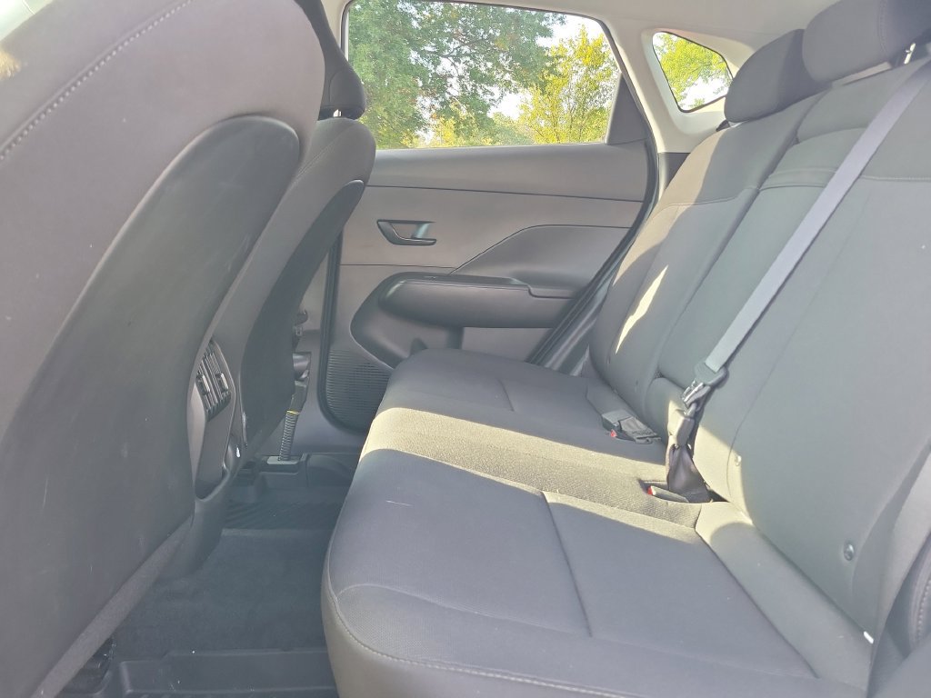 Used 2025 Hyundai Kona SEL AWD/4WD image 17