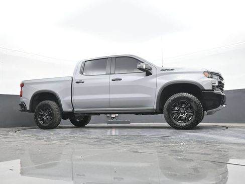 Used 2024 Chevrolet Silverado 1500 ZR2 w/ Technology Package AWD/4WD image 57