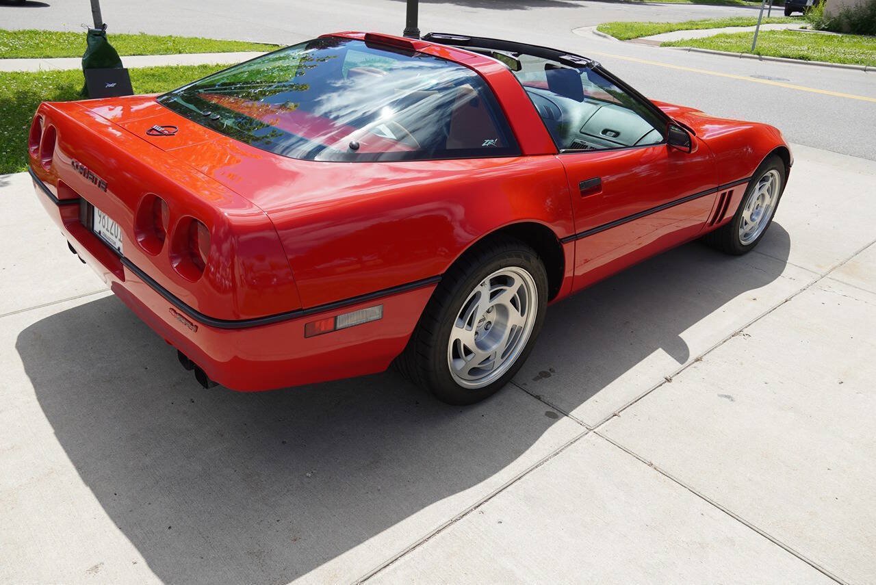 Used 1990 Chevrolet Corvette ZR-1 RWD image 19