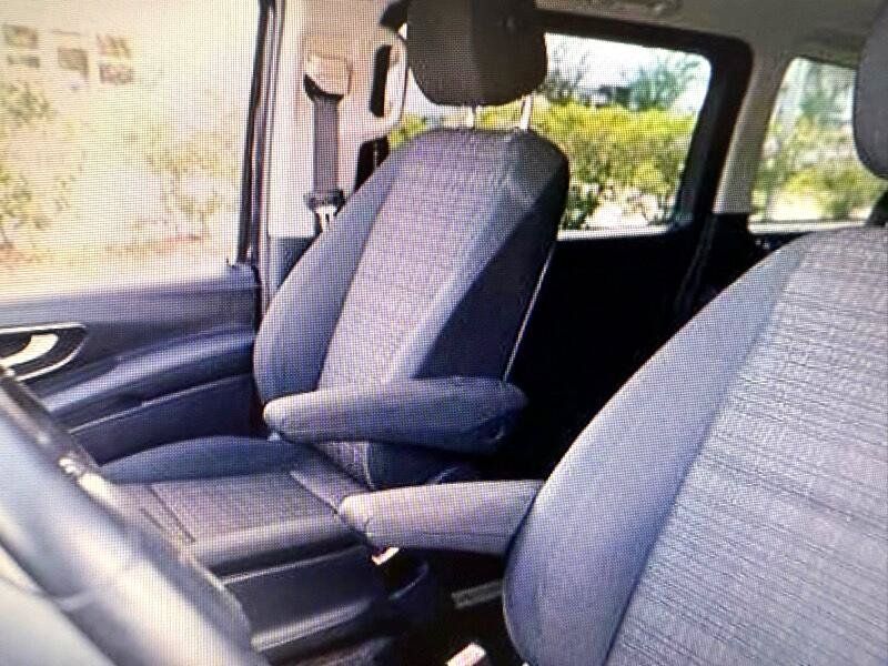 Used 2016 Mercedes-Benz Metris Passenger image 18