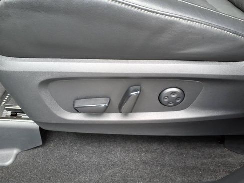 Used 2026 INFINITI QX60 Luxe w/ Cargo Package FWD image 8